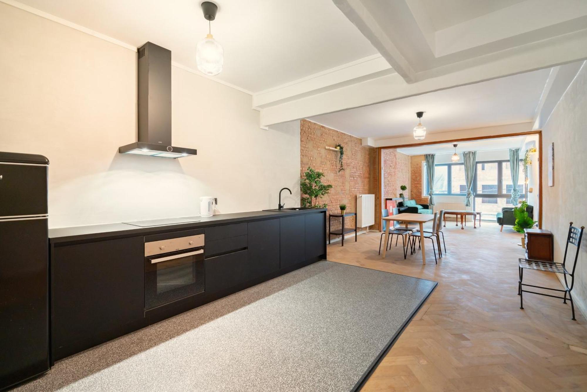 Charming And Spacious Apartments In The Heart Of Антверпен Екстер'єр фото
