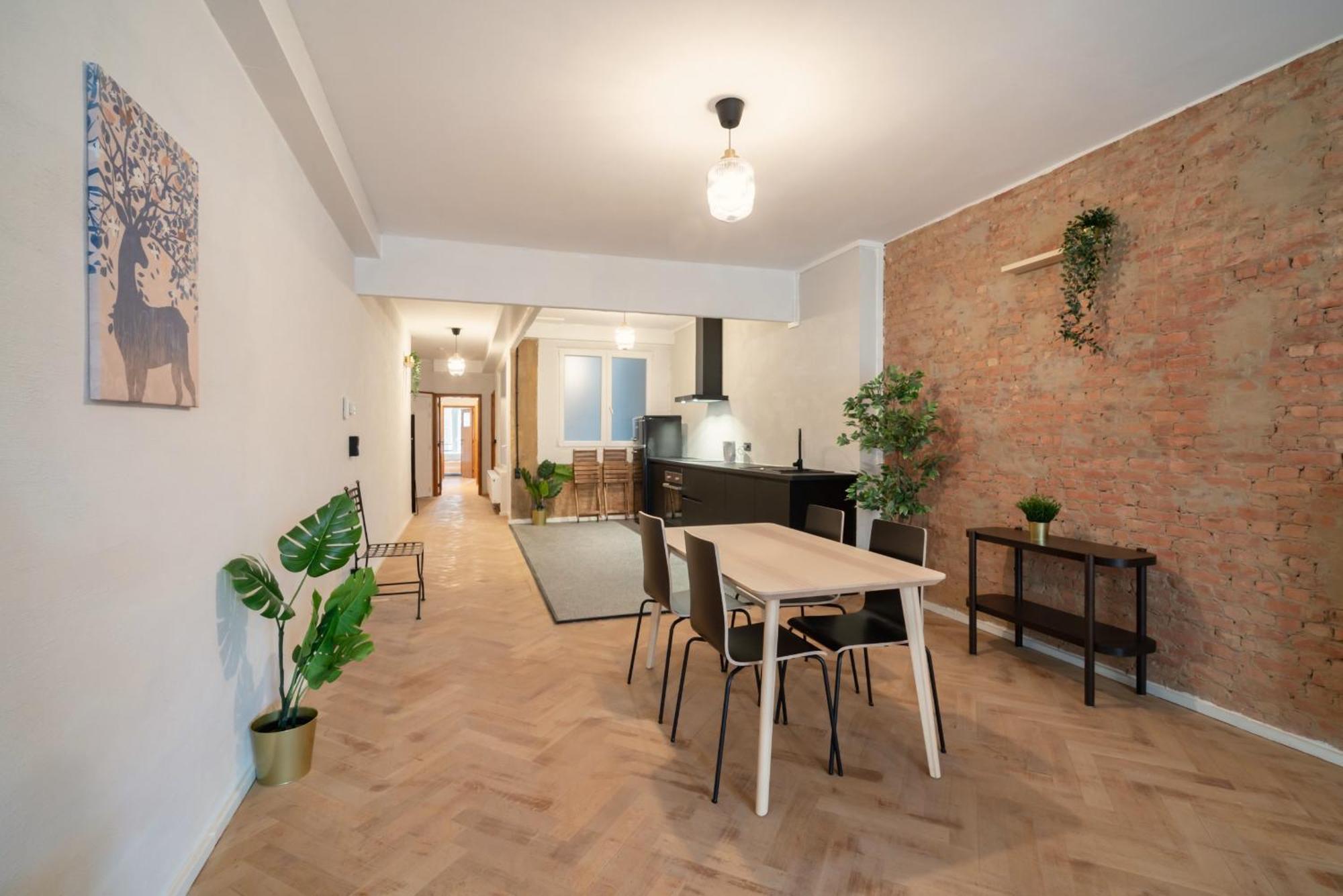 Charming And Spacious Apartments In The Heart Of Антверпен Екстер'єр фото