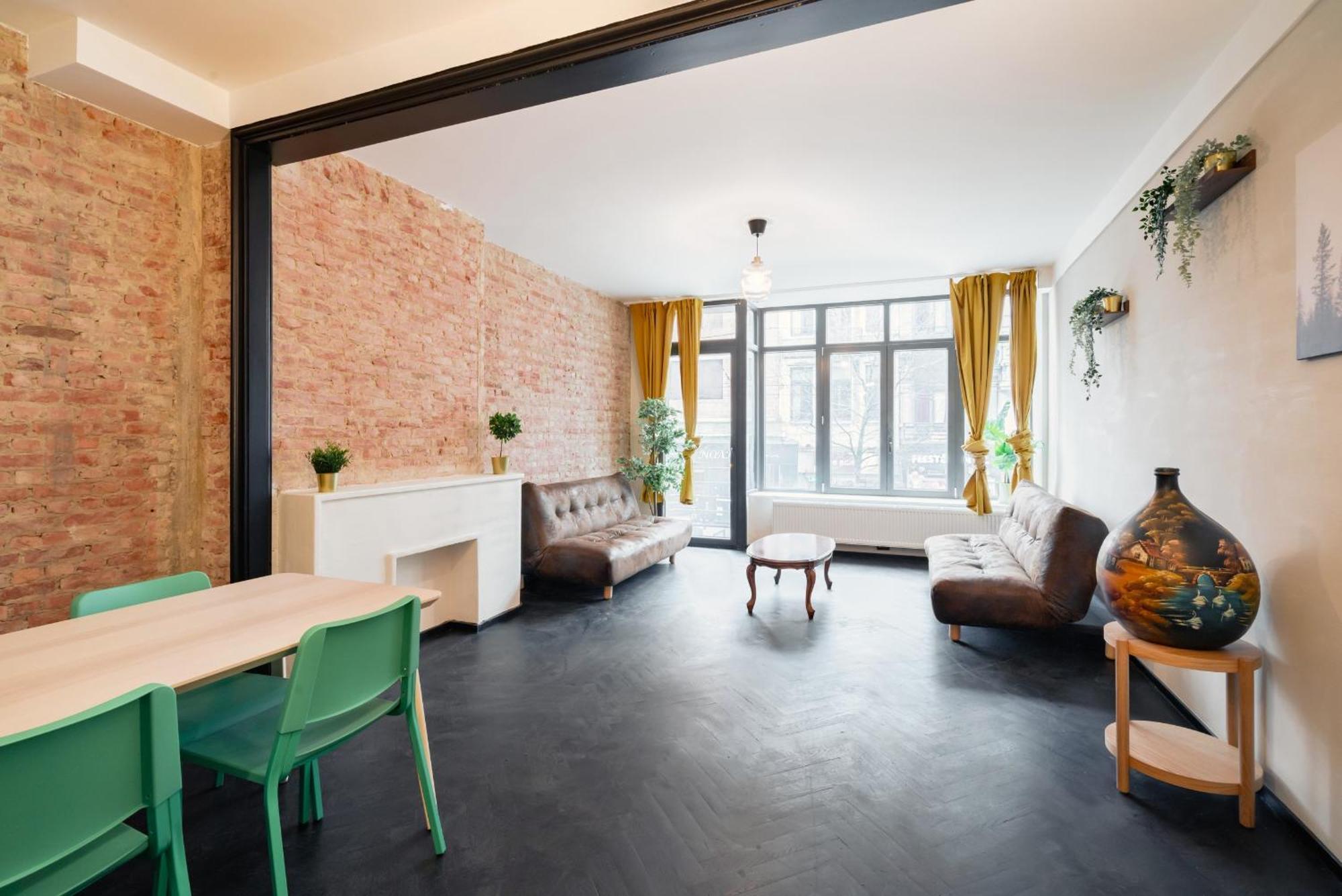 Charming And Spacious Apartments In The Heart Of Антверпен Екстер'єр фото