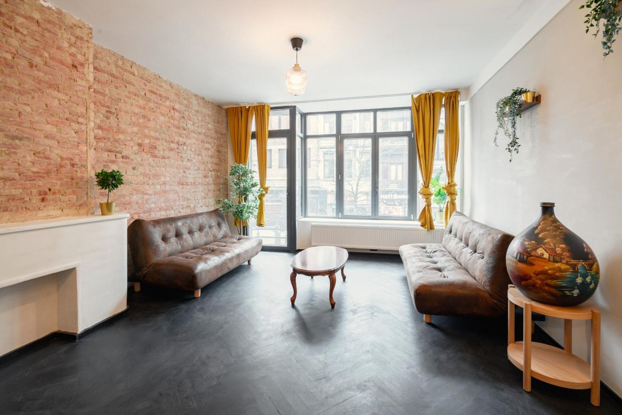 Charming And Spacious Apartments In The Heart Of Антверпен Екстер'єр фото