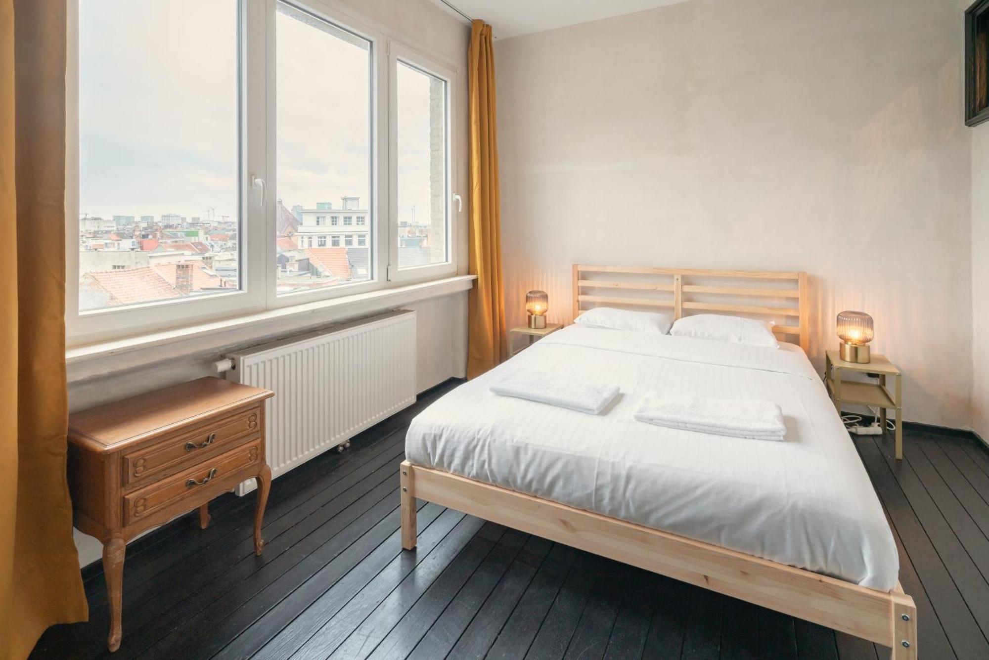 Charming And Spacious Apartments In The Heart Of Антверпен Екстер'єр фото