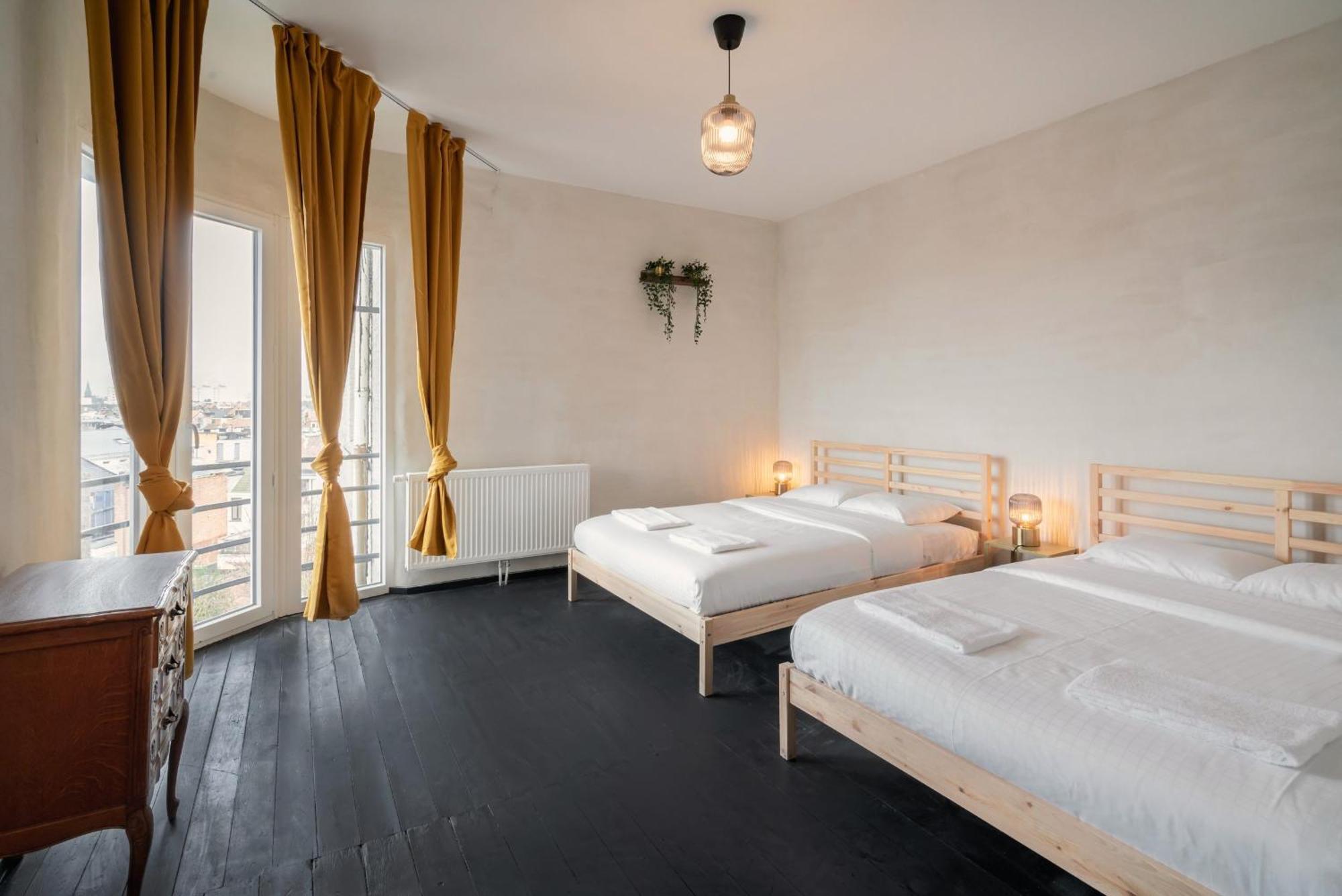 Charming And Spacious Apartments In The Heart Of Антверпен Екстер'єр фото